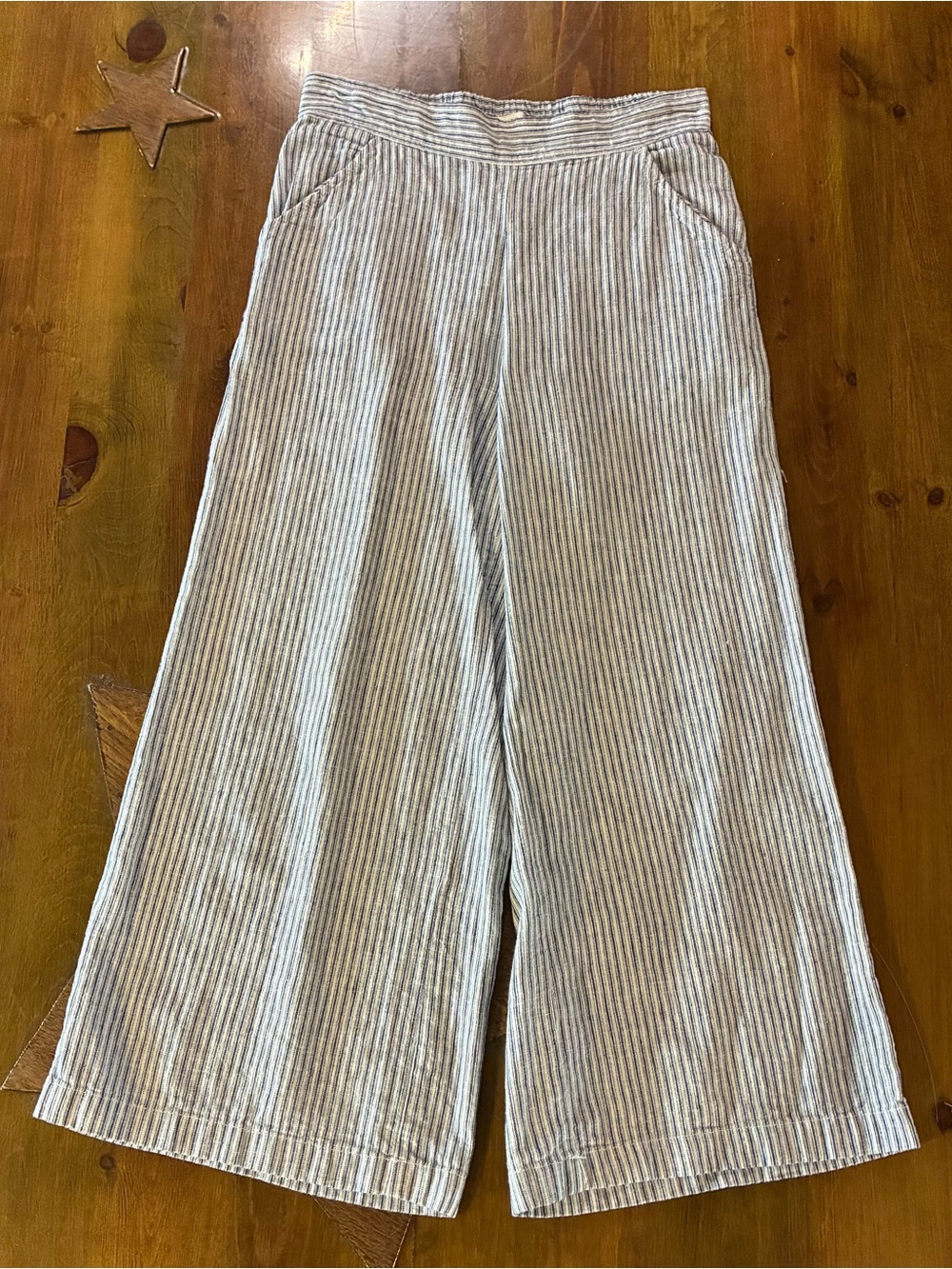 Max Studio Blue & White Striped Cropped Wide-Leg Pants Linen cotton blend womens
